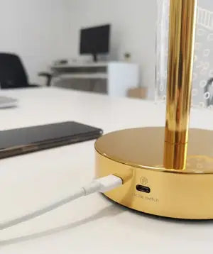 Decorative Leaf LED Table Lamp – Modern Ambient Mood Light